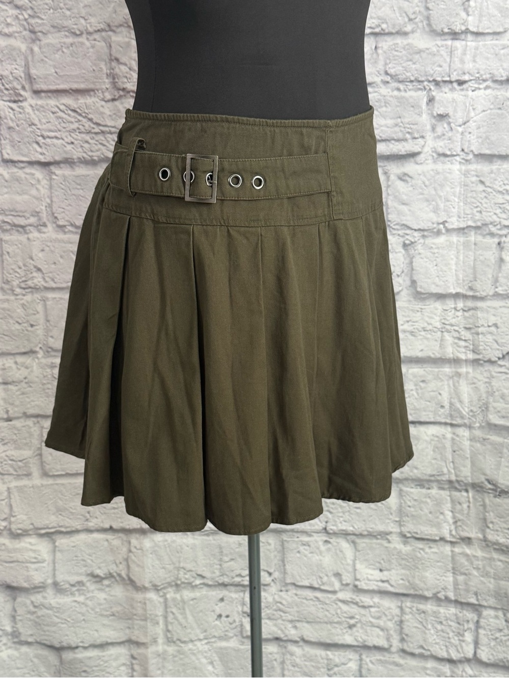 Thorn and Fable Olive cargo style belted punk skirt brand new